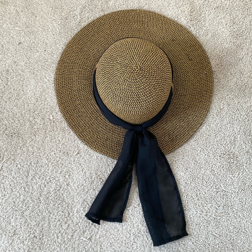 women’s large front brim beach hat